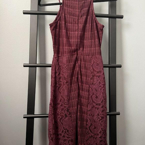 Wine Lace Dress (S) - Picture 6 of 7